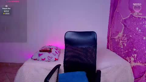 diiosa_latina online show from 06/16/26, 07:16