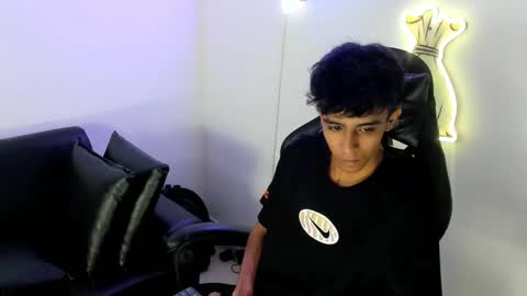 Snapshot of dikey_18 chatting on 10/02/25, 11:34 dikey_18 online show from 10/02/25, 11:34