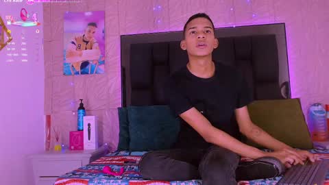 Dilan online show from 09/20/25, 08:32