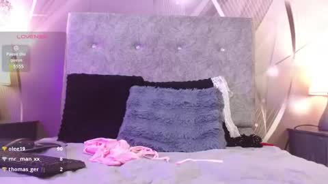 dilan_femboy_ online show from 07/28/26, 06:20