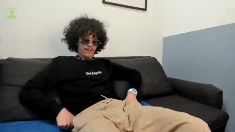 Dilan online show from 04/24/26, 11:12