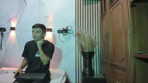 Snapshot of dilanandking chatting on 05/18/26, 12:55 dilanandking online show from 05/18/26, 12:55