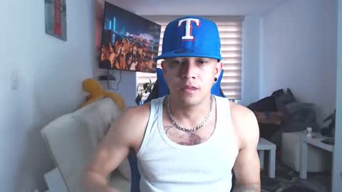 Snapshot of dilanxxx8888 chatting on 02/21/26, 09:05 dilanxxx8888 online show from 02/21/26, 09:05