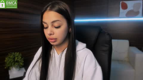 Snapshot of dilara_best chatting on 12/30/24, 03:13 Dilyanude in pvt online show from 12/30/24, 03:13