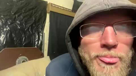 Snapshot of dilf_96 chatting on 01/19/26, 03:21 Daddy online show from 01/19/26, 03:21