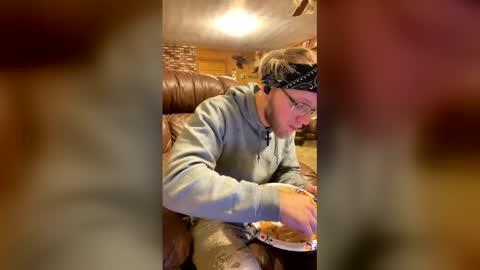 Snapshot of dilf_96 chatting on 02/03/26, 06:40 Daddy online show from 02/03/26, 06:40