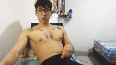 Snapshot of dillom420 chatting on 02/22/25, 06:28 dillom420 online show from 02/22/25, 06:28