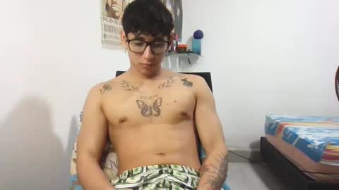 Snapshot of dillom420 chatting on 02/28/25, 05:59 dillom420 online show from 02/28/25, 05:59