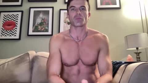 Snapshot of dillonwilde chatting on 01/21/25, 08:54 Dillon online show from 01/21/25, 08:54
