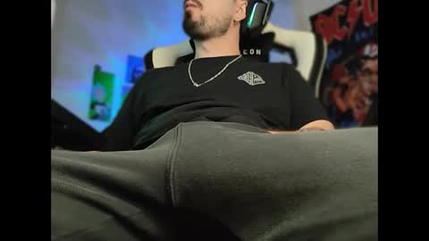 Snapshot of dimas22222 chatting on 02/17/25, 12:48 dimas22222 online show from 02/17/25, 12:48