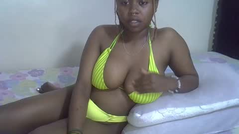 Snapshot of dime010 chatting on 02/28/25, 01:15 dime online show from 02/28/25, 01:15