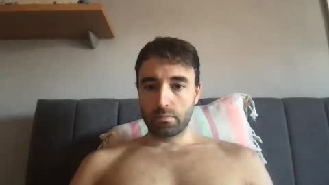 Snapshot of dimitri90 chatting on 11/10/25, 09:19 MarcTuria online show from 11/10/25, 09:19