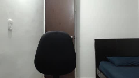 Snapshot of dimitri_quiet chatting on 01/08/25, 02:57 Dimitri online show from 01/08/25, 02:57