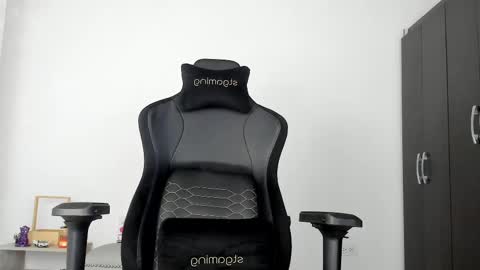 Snapshot of dimitricaruso chatting on 03/01/25, 03:43 dimitricaruso online show from 03/01/25, 03:43