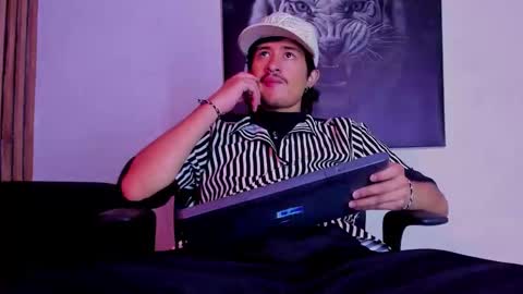 Dimitri online show from 09/08/25, 07:02