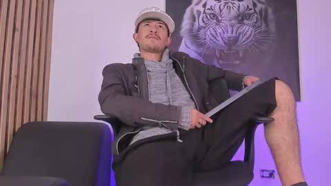 Dimitri online show from 09/28/25, 11:37