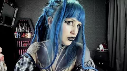 Snapshot of dimmuanddarkness chatting on 12/14/24, 11:45 dimmuanddarkness online show from 12/14/24, 11:45