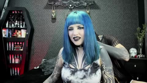 Snapshot of dimmuanddarkness chatting on 01/07/25, 05:22 dimmuanddarkness online show from 01/07/25, 05:22