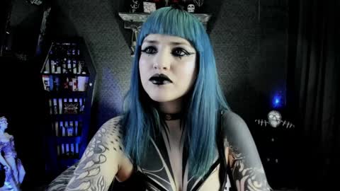 Snapshot of dimmuanddarkness chatting on 02/01/25, 03:52 dimmuanddarkness online show from 02/01/25, 03:52