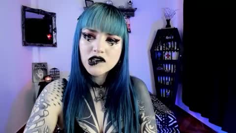 Snapshot of dimmuanddarkness chatting on 10/10/25, 06:23 dimmuanddarkness online show from 10/10/25, 06:23