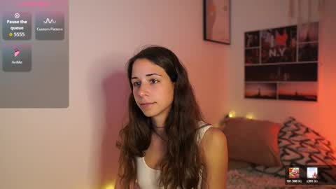 Snapshot of dina_caguimbal chatting on 03/25/26, 02:23 Dina online show from 03/25/26, 02:23