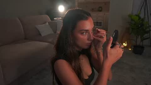 Snapshot of dinacaguimbal chatting on 07/19/26, 11:03 Dina and ill be glad to be here with you follow to me online show from 07/19/26, 11:03