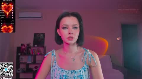 Snapshot of dindin_ chatting on 11/10/25, 10:03 Jessie online show from 11/10/25, 10:03