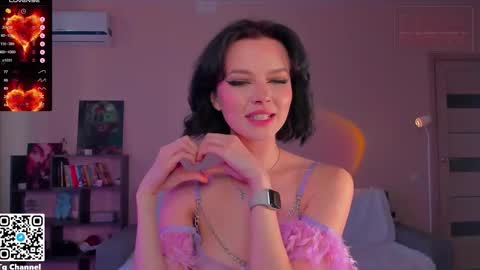 Snapshot of dindin_ chatting on 11/19/25, 05:51 Jessie online show from 11/19/25, 05:51