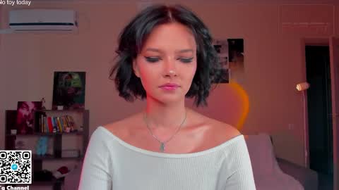 Snapshot of dindin_ chatting on 11/25/25, 07:19 Jessie online show from 11/25/25, 07:19