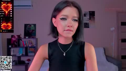 Snapshot of dindin_ chatting on 12/14/25, 01:38 Jessie online show from 12/14/25, 01:38