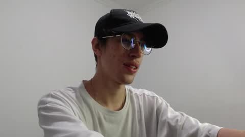 Snapshot of dio_star chatting on 11/21/25, 05:28 Dio online show from 11/21/25, 05:28