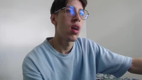 Snapshot of dio_star chatting on 11/26/25, 01:34 Dio online show from 11/26/25, 01:34