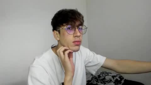 Snapshot of dio_star chatting on 12/15/25, 01:15 Dio online show from 12/15/25, 01:15