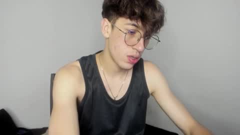 Snapshot of dio_star chatting on 12/16/25, 01:21 Dio online show from 12/16/25, 01:21