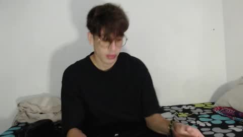 Snapshot of dio_star chatting on 12/17/25, 12:11 Dio online show from 12/17/25, 12:11