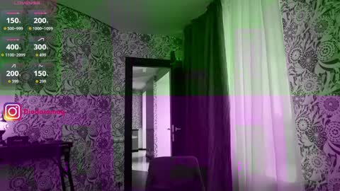 Snapshot of diodoramag chatting on 04/10/26, 11:48 Diodora Magenta online show from 04/10/26, 11:48