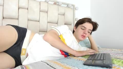 apollo online show from 11/26/25, 08:54