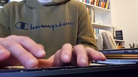 Snapshot of dios891 chatting on 03/13/26, 02:12 dios891 online show from 03/13/26, 02:12