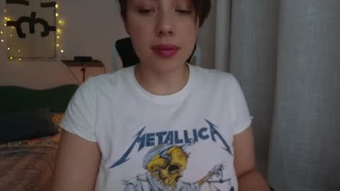Snapshot of diosa_cadenas chatting on 01/04/25, 01:10 Anglica A online show from 01/04/25, 01:10
