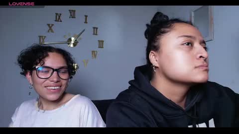 Valentine online show from 04/19/26, 07:27