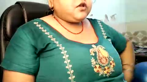 Snapshot of dipa2345569393 chatting on 07/26/26, 02:46 dipa2345569393 online show from 07/26/26, 02:46