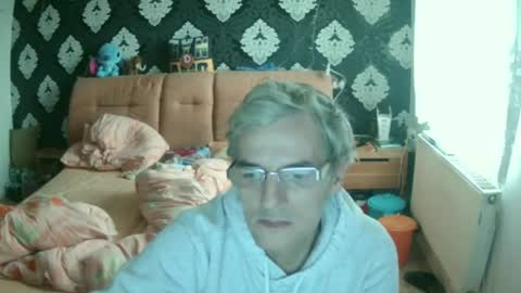 Snapshot of dirk6873 chatting on 12/04/24, 08:34 Adam Carla online show from 12/04/24, 08:34