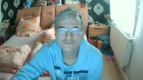 Snapshot of dirk6873 chatting on 01/02/25, 01:19 Adam Carla online show from 01/02/25, 01:19