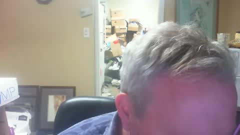 Snapshot of dirkpitt223 chatting on 12/19/24, 11:03 DirtkPitt Fun guy working online show from 12/19/24, 11:03