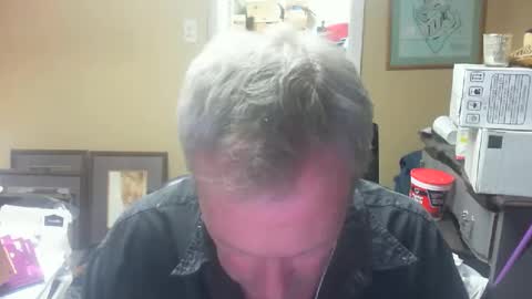 Snapshot of dirkpitt223 chatting on 12/21/24, 01:58 DirtkPitt Fun guy working online show from 12/21/24, 01:58