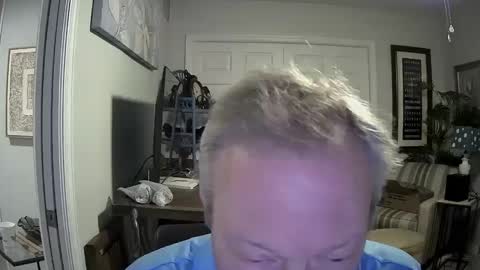 Snapshot of dirkpitt223 chatting on 01/05/25, 01:13 DirtkPitt Fun guy working online show from 01/05/25, 01:13