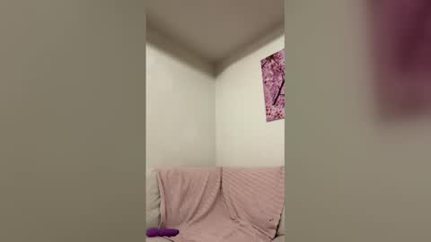 Snapshot of dirti_dannie chatting on 12/15/25, 08:40 dirti_dannie online show from 12/15/25, 08:40