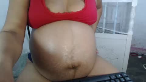 Snapshot of dirtiplay chatting on 12/11/24, 02:30 dirtiplay online show from 12/11/24, 02:30