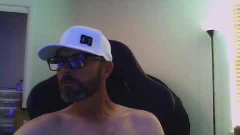 Snapshot of dirtrider15 chatting on 05/26/26, 07:54 dirtrider15 online show from 05/26/26, 07:54