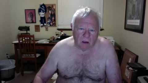 dirtrider195080438 online show from 05/14/26, 12:12